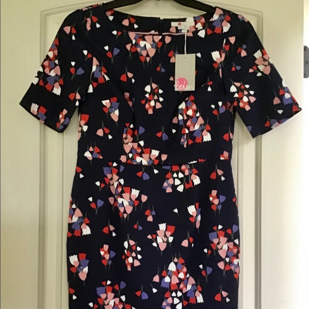 NWT Boden Sheath Dress - Tulips! 🌷